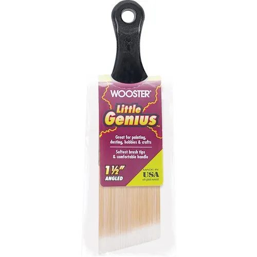 Q3222-1 1/2 Wooster Little Genius Synthetic Blend Paint Brush